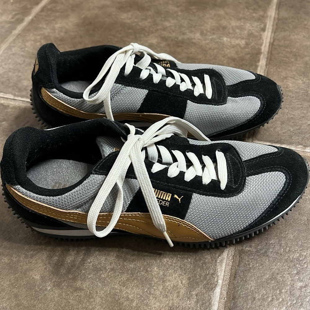 Puma Speeder black, gold, and gray suede running/street sneaker
